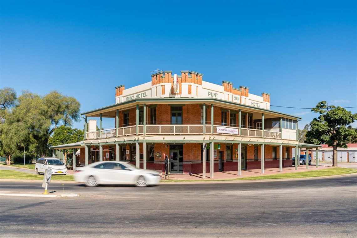 Outside of The Punt Hotel with car infront
